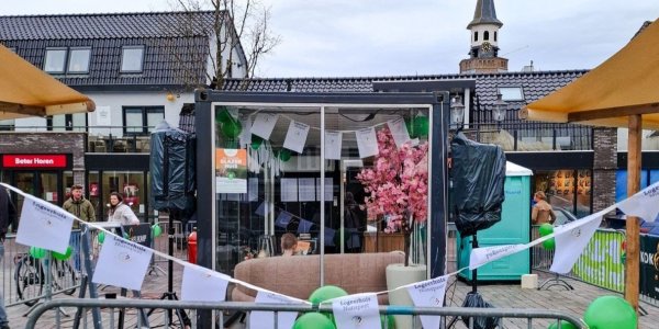 Foto: ZIEN | Zo zag de start van actie ‘Het Glazen (Logeer)Huis’ eruit